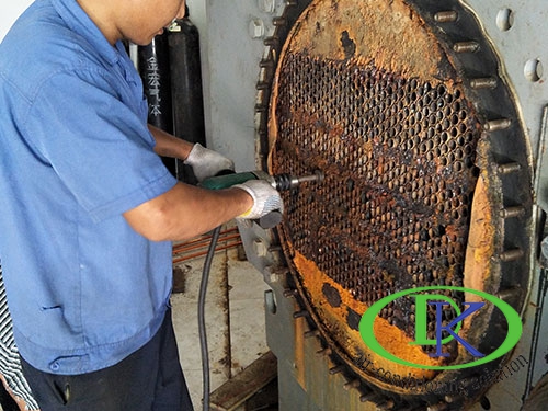 開(kāi)利離心機(jī)水處理